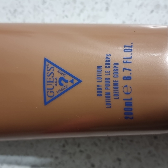 Juicy Couture Body Souffle 125mls And Guess Dare Body Lotion 200mls - Picture 8 of 10